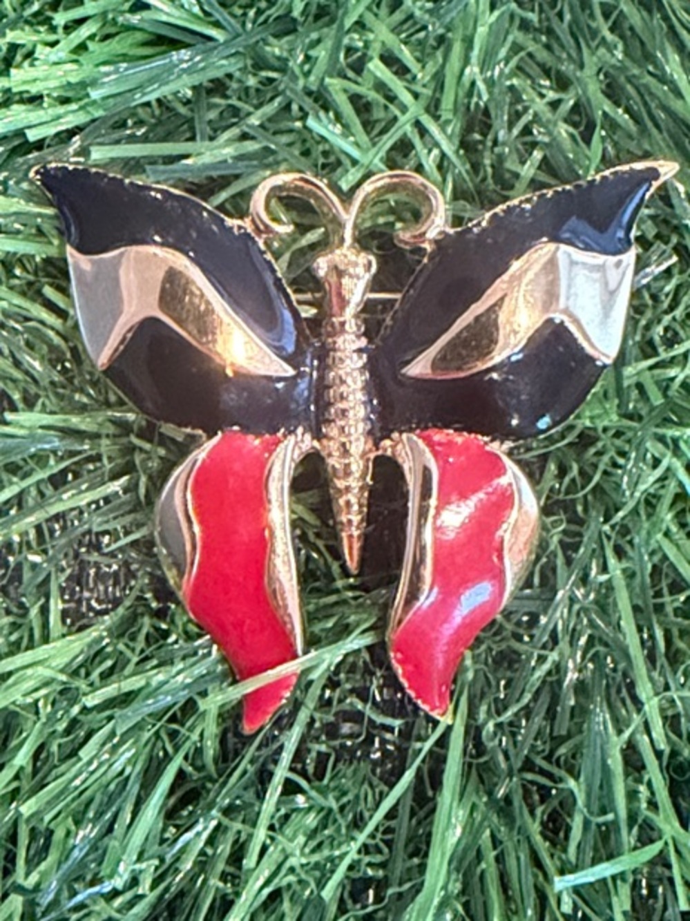 Vintage 22k Gold D’Orlan Butterfly Brooch with Black and Red Enamel Accents
